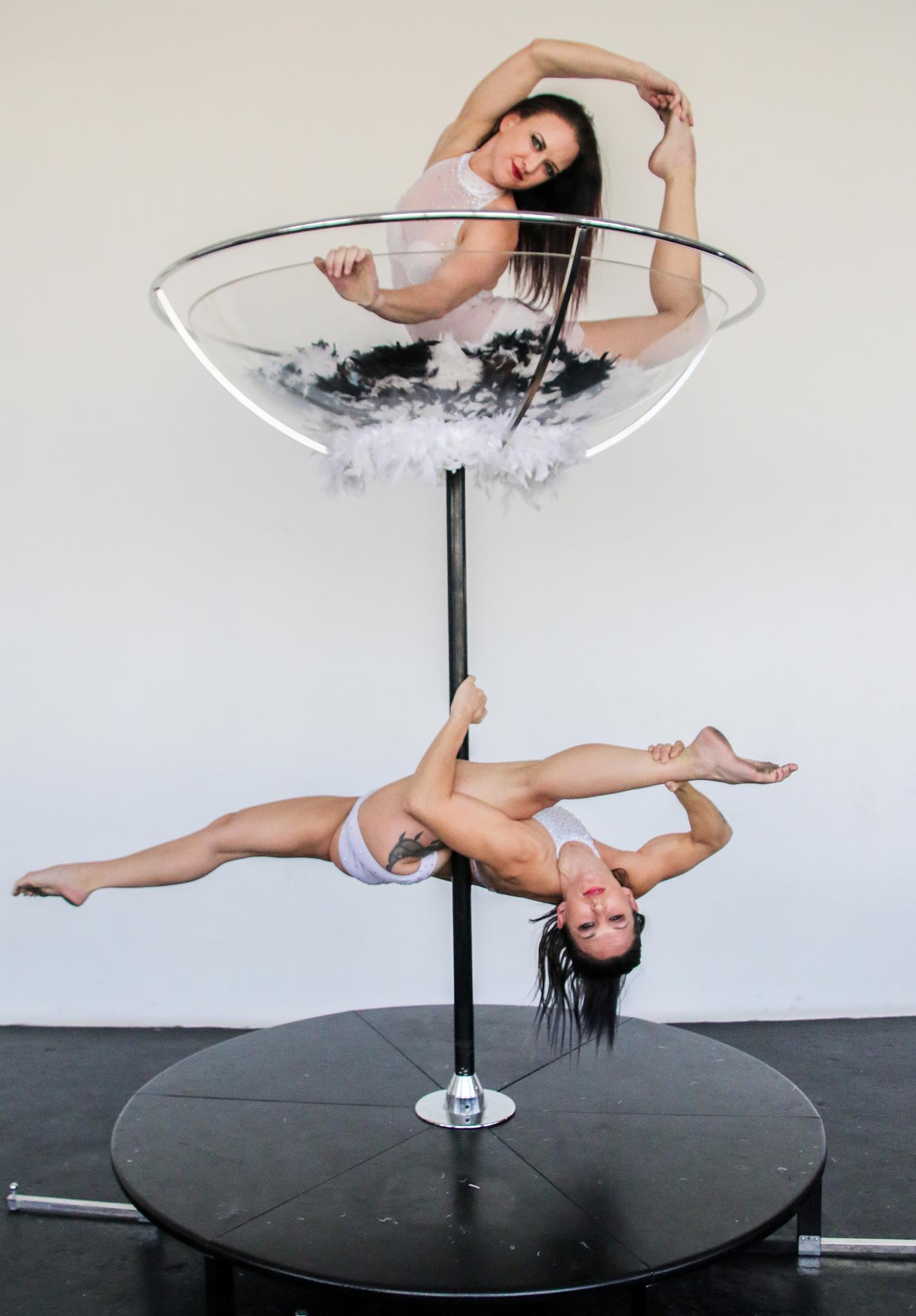 GIANT CHAMPAGNE GLASS