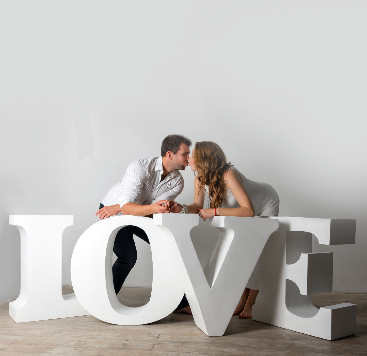 GIANT SIGNS – GIANT SIGNS entertainment hire, South Africa