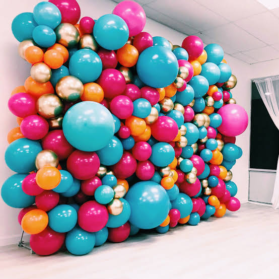 BALLOON WALLS – BALLOON WALLS entertainment hire, South Africa