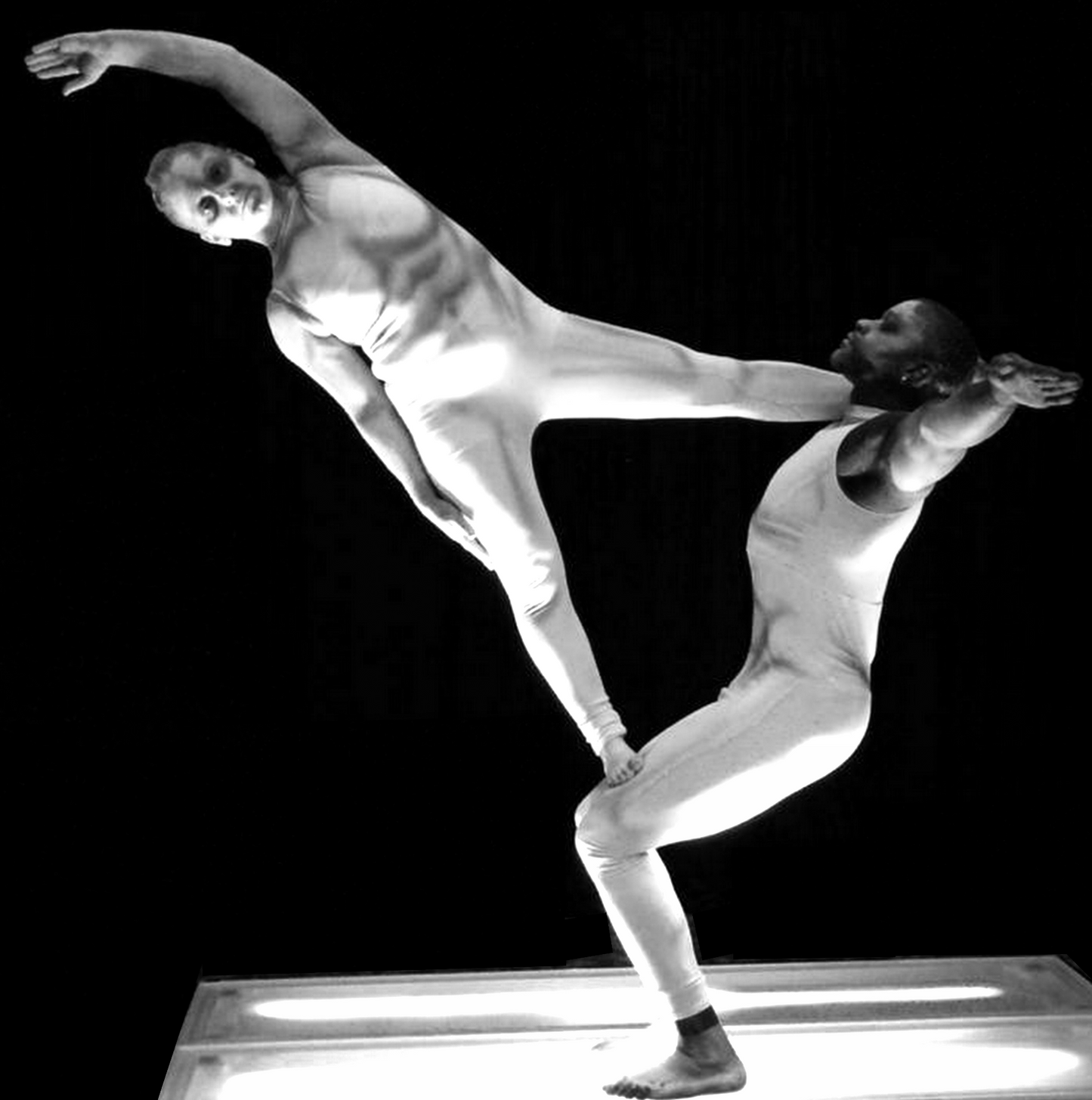 ACRO STATUES