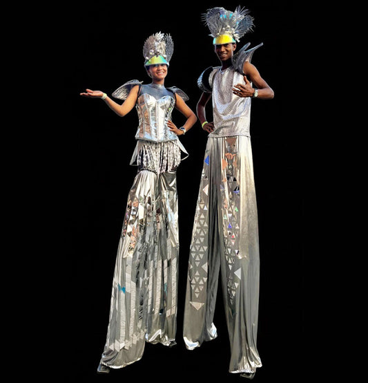 MIRROR STILT WALKERS