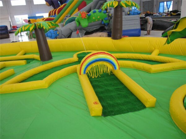 NINE HOLE MINI GOLF