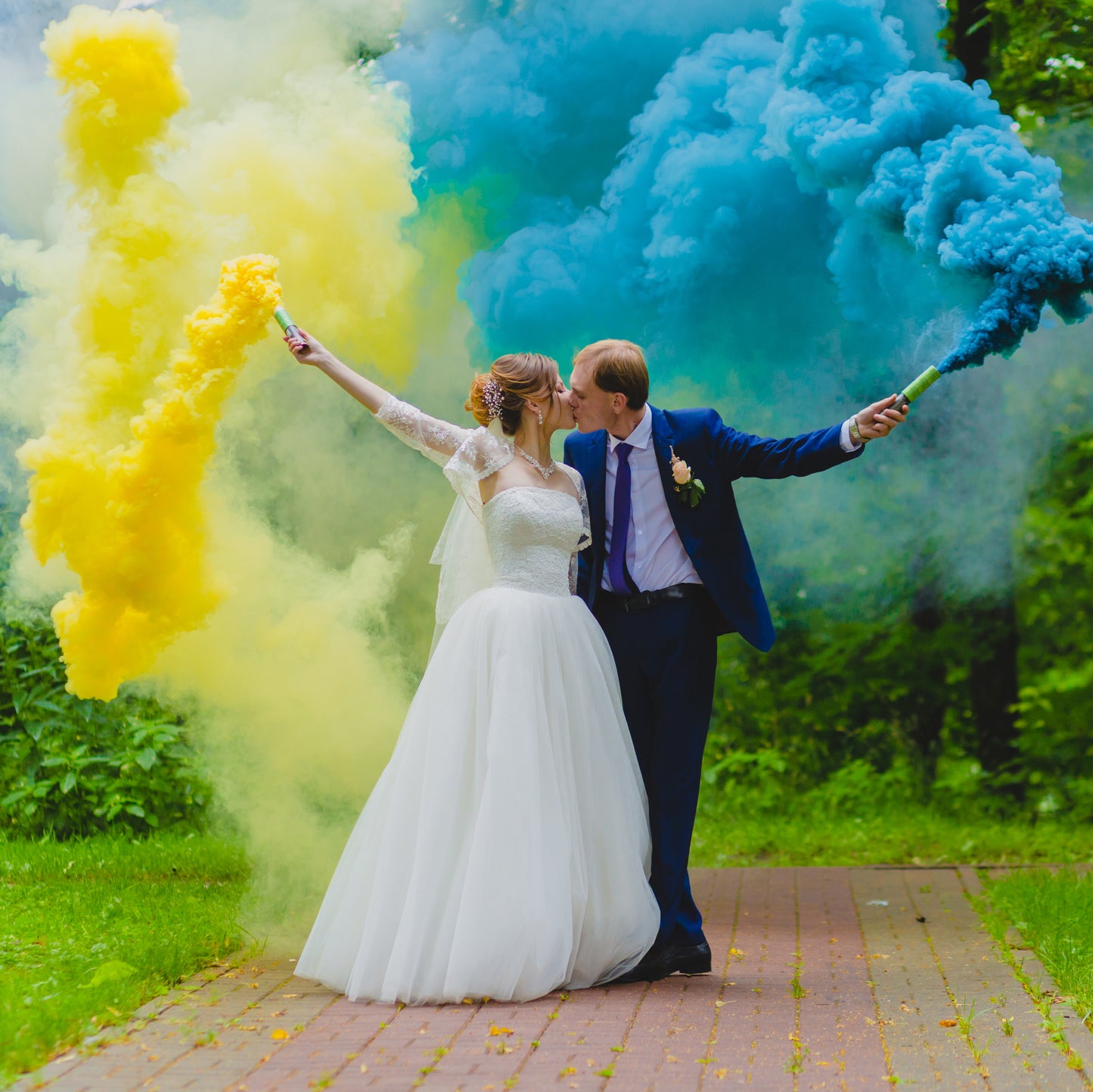 SMOKE BOMBS