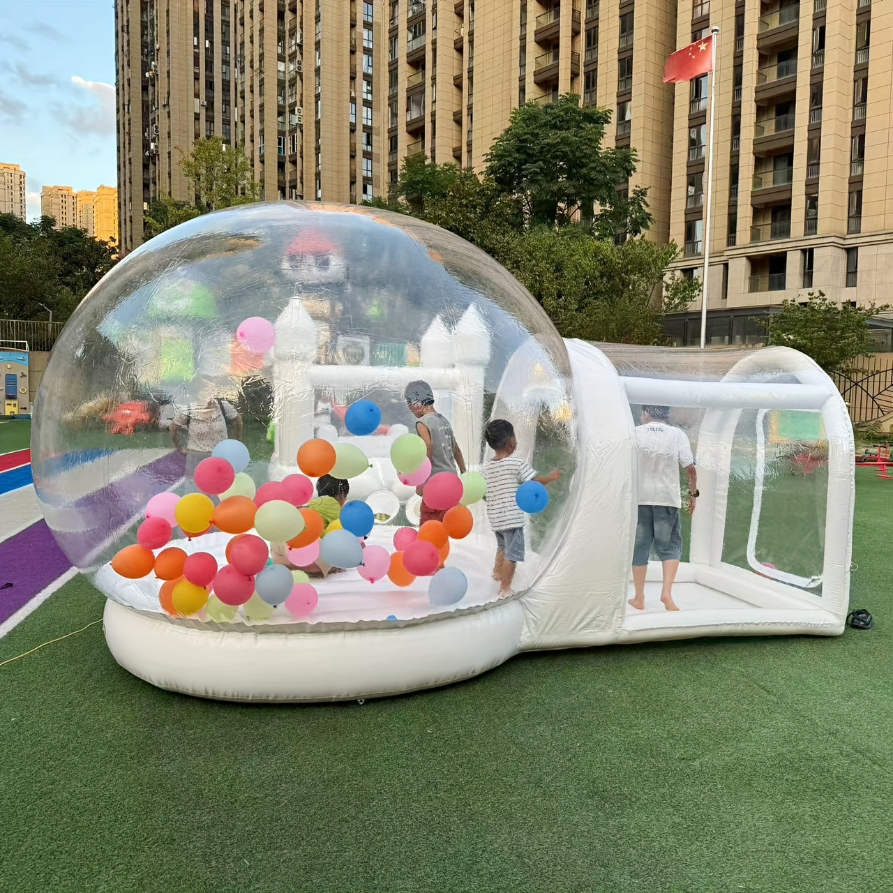 BUBBLE BALLOON HOUSE